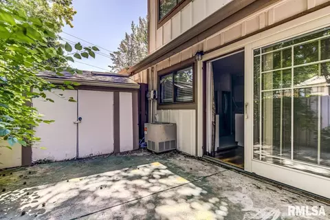 27 Oakbend Ct, Springfield, IL 62704 photo 24