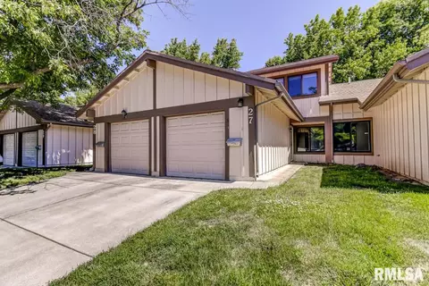 27 Oakbend Ct, Springfield, IL 62704 photo 1