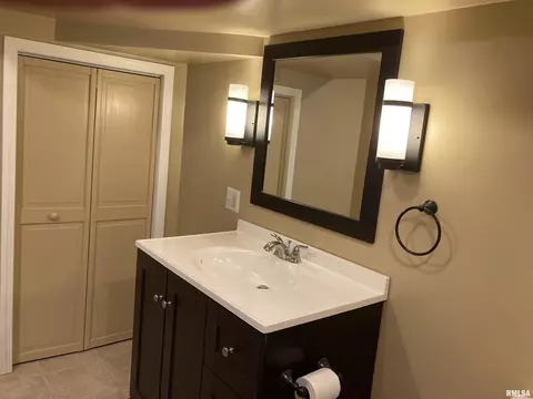 1832 Holmes Ave, Springfield, IL 62704 photo 36