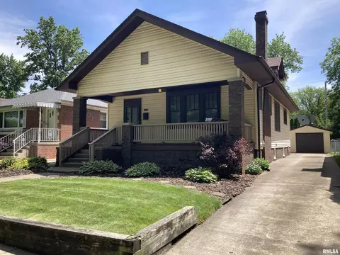 1832 Holmes Ave, Springfield, IL 62704 photo 2