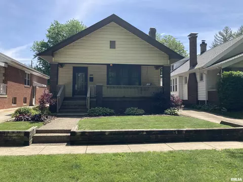1832 Holmes Ave, Springfield, IL 62704 photo 1