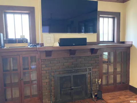 1832 Holmes Ave, Springfield, IL 62704 photo 9