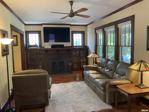 1832 Holmes Ave, Springfield, IL 62704 photo 8