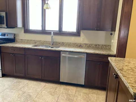 1832 Holmes Ave, Springfield, IL 62704 photo 19