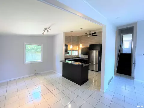 1121 Cherry Rd, Springfield, IL 62704 photo 6