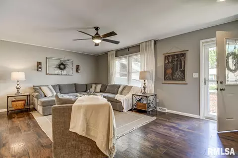 213 Deer Head Ln, Springfield, IL 62704 photo 7