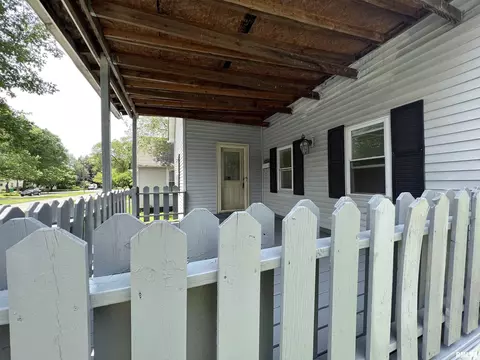 433 W Canedy St, Springfield, IL 62704 photo 3