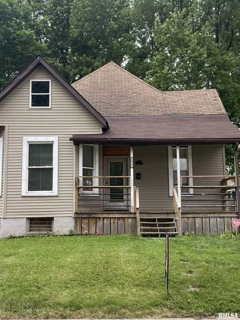 1313 Pasfield St, Springfield, IL 62704 photo 1