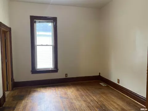 1313 Pasfield St, Springfield, IL 62704 photo 5