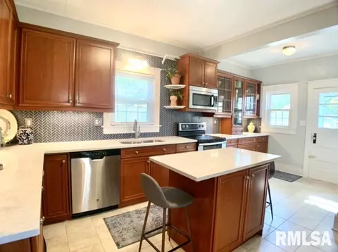 305 S Douglas Ave, Springfield, IL 62704 photo 7