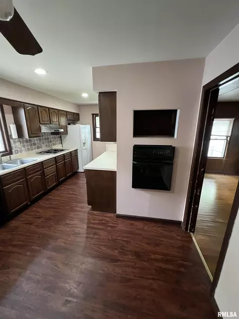 1306 E Lenox Ave, Springfield, IL 62703 photo 6