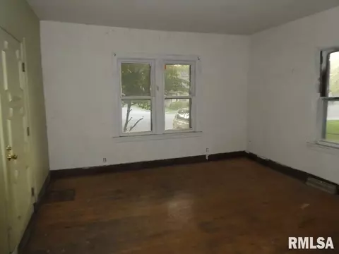1436 Monument Ave, Springfield, IL 62702 photo 4