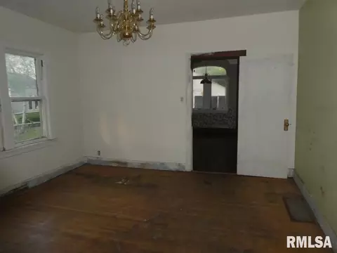 1436 Monument Ave, Springfield, IL 62702 photo 6