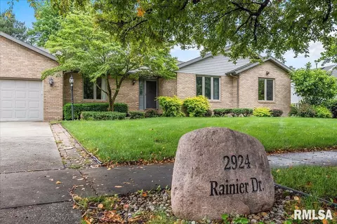 2924 Rainier Dr, Springfield, IL 62704 photo 2