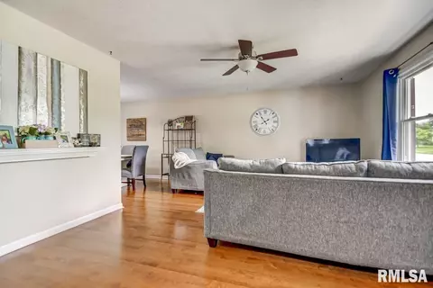 231 Nottingham Rd, Springfield, IL 62704 photo 9