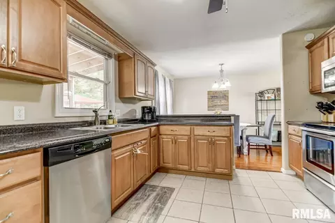 231 Nottingham Rd, Springfield, IL 62704 photo 13