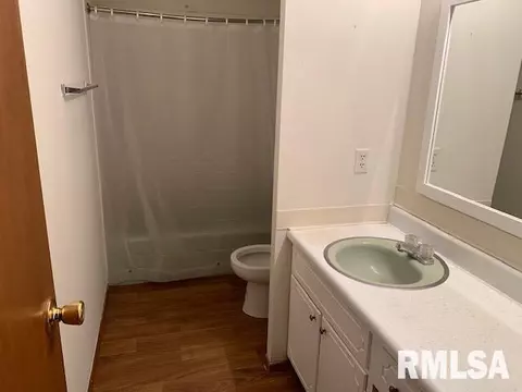 2208 Winnebago Dr, Springfield, IL 62702 photo 11
