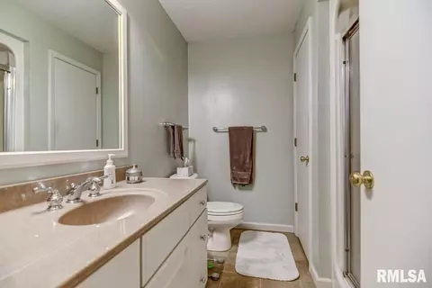921 Greenview Dr, Springfield, IL 62704 photo 12
