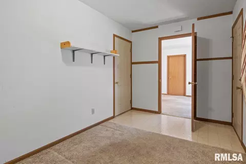 1900 Scarbrough Rd, Springfield, IL 62702 photo 11
