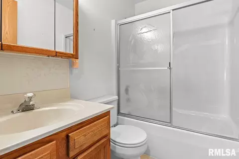 1900 Scarbrough Rd, Springfield, IL 62702 photo 22