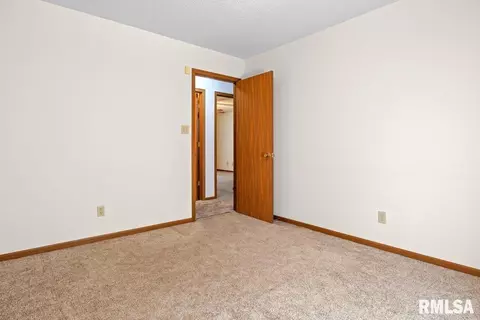 1900 Scarbrough Rd, Springfield, IL 62702 photo 19