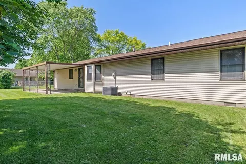 1900 Scarbrough Rd, Springfield, IL 62702 photo 28