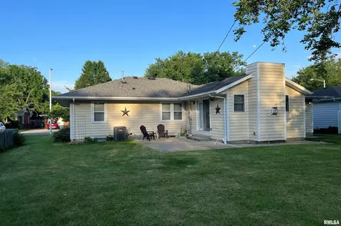 17 Sunnyside Dr, Springfield, IL 62702 photo 1