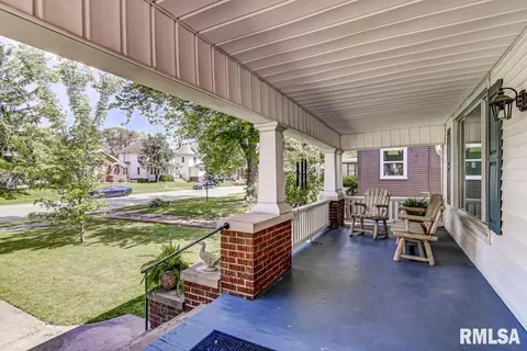 1405 S 4th St, Springfield, IL 62703 photo 4