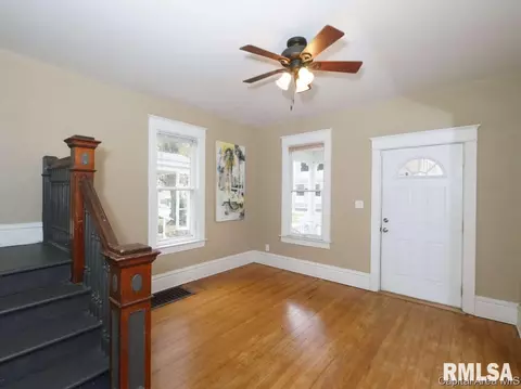 944 N 2nd St, Springfield, IL 62702 photo 12