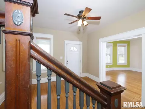 944 N 2nd St, Springfield, IL 62702 photo 9