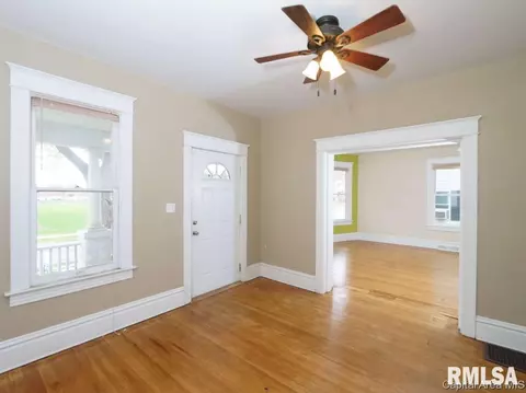 944 N 2nd St, Springfield, IL 62702 photo 11