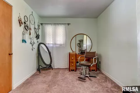 3001 S 3rd St, Springfield, IL 62703 photo 11