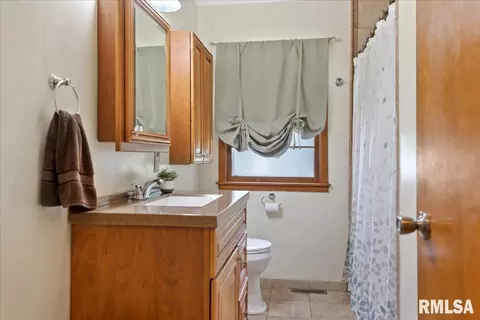 1930 Lee St, Springfield, IL 62703 photo 16