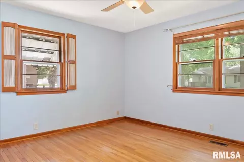 1930 Lee St, Springfield, IL 62703 photo 15