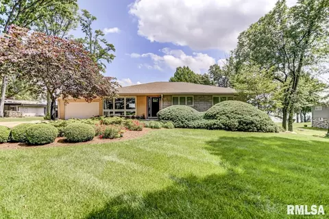 200 Maple Grove Ln, Springfield, IL 62707 photo 1