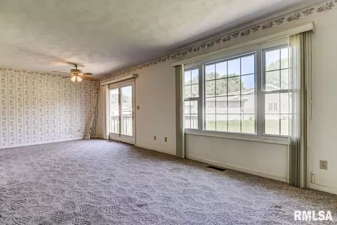 1801 Wren Dr, Springfield, IL 62703 photo 6
