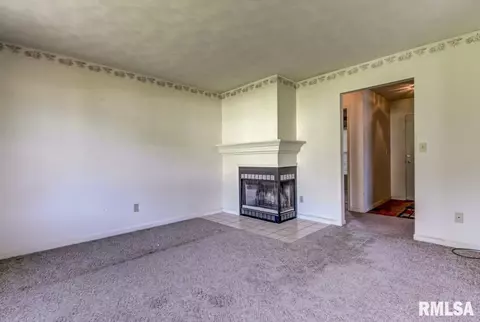 1801 Wren Dr, Springfield, IL 62703 photo 4