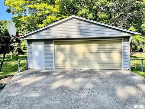 1716 N 23rd St, Springfield, IL 62702 photo 4
