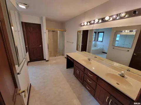2413 Heather Mill Ct, Springfield, IL 62704 photo 25