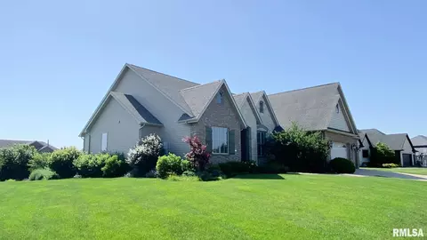 5300 Whitemarsh Ct, Springfield, IL 62711 photo 4