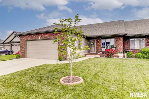 4827 Chestnut Dr, Springfield, IL 62711 photo 3