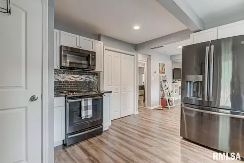 616 S Park Ave, Springfield, IL 62704 photo 11