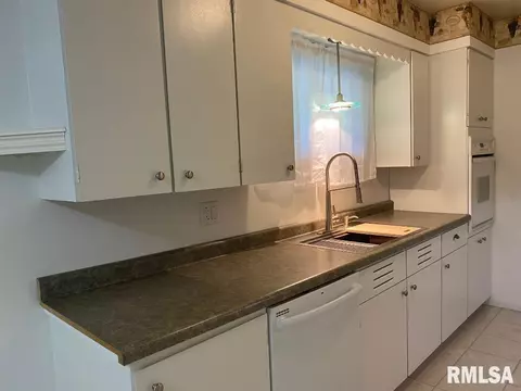 2600 Queensway Rd, Springfield, IL 62703 photo 8