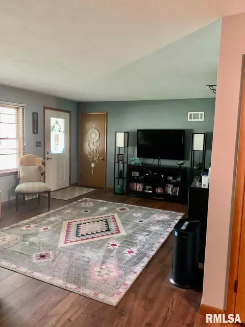 1660 W Glenn Ave, Springfield, IL 62704 photo 3