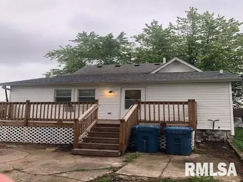 1241 N 15th St, Springfield, IL 62702 photo 2