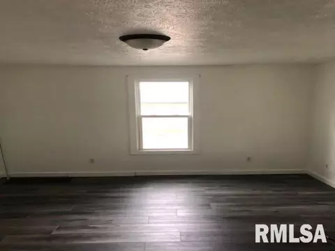 1241 N 15th St, Springfield, IL 62702 photo 7