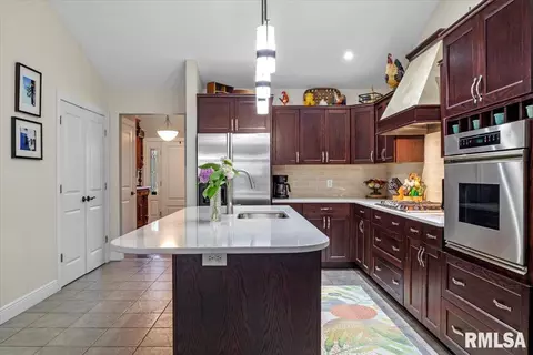 2401 Interlacken Rd, Springfield, IL 62704 photo 11