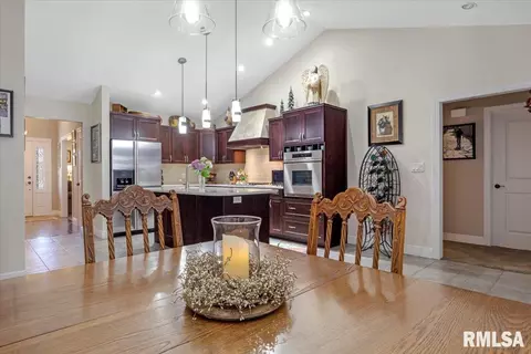 2401 Interlacken Rd, Springfield, IL 62704 photo 14