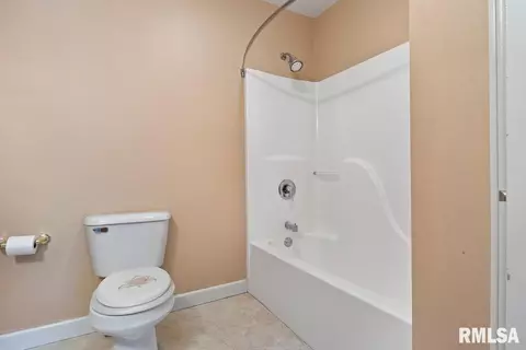 1500 Pennsylvania Ave, Springfield, IL 62702 photo 14