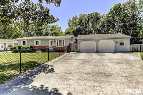 118 E Hawkeye Way, Springfield, IL 62707 photo 2
